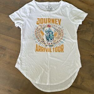 Women’s Chaser Journey Tee size Small